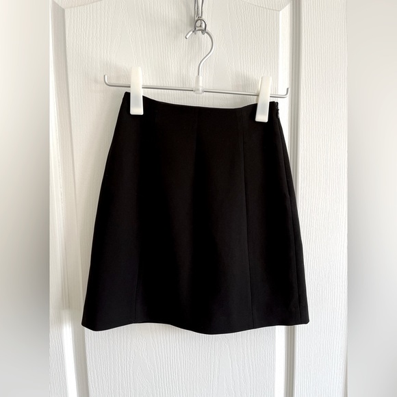 ARITZIA Babaton Hopper Skirt- Black 00 - Picture 6 of 7